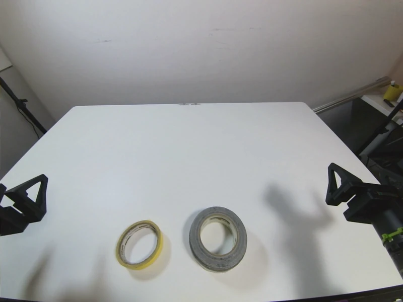 Original right stereo image showing yellow and grey tape